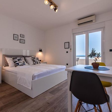 Maslina Apartments Krvavica Eksteriør billede