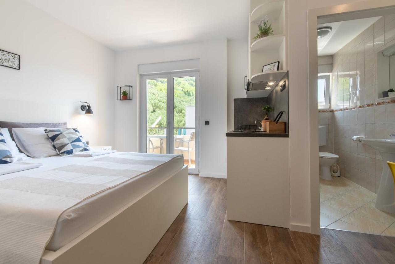 Maslina Apartments Krvavica Eksteriør billede